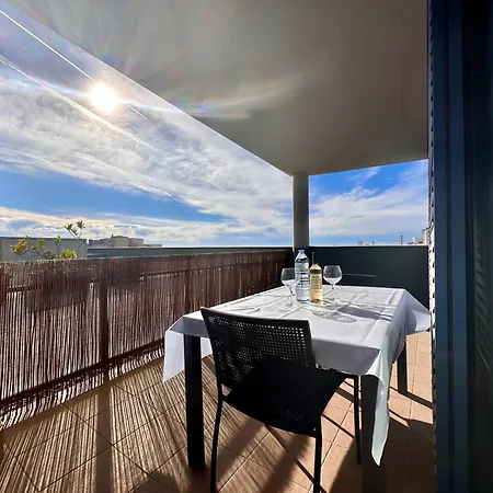 Claire Perfect Vilanova Penthouse By Hlclub Agency דירה Vilanova i la Geltrú